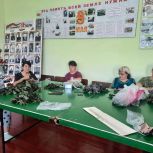 Жители Аткарска помогают фронту