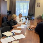 Ирина Урванцева и Дмитрий Аксёнов провели приём граждан по личным вопросам