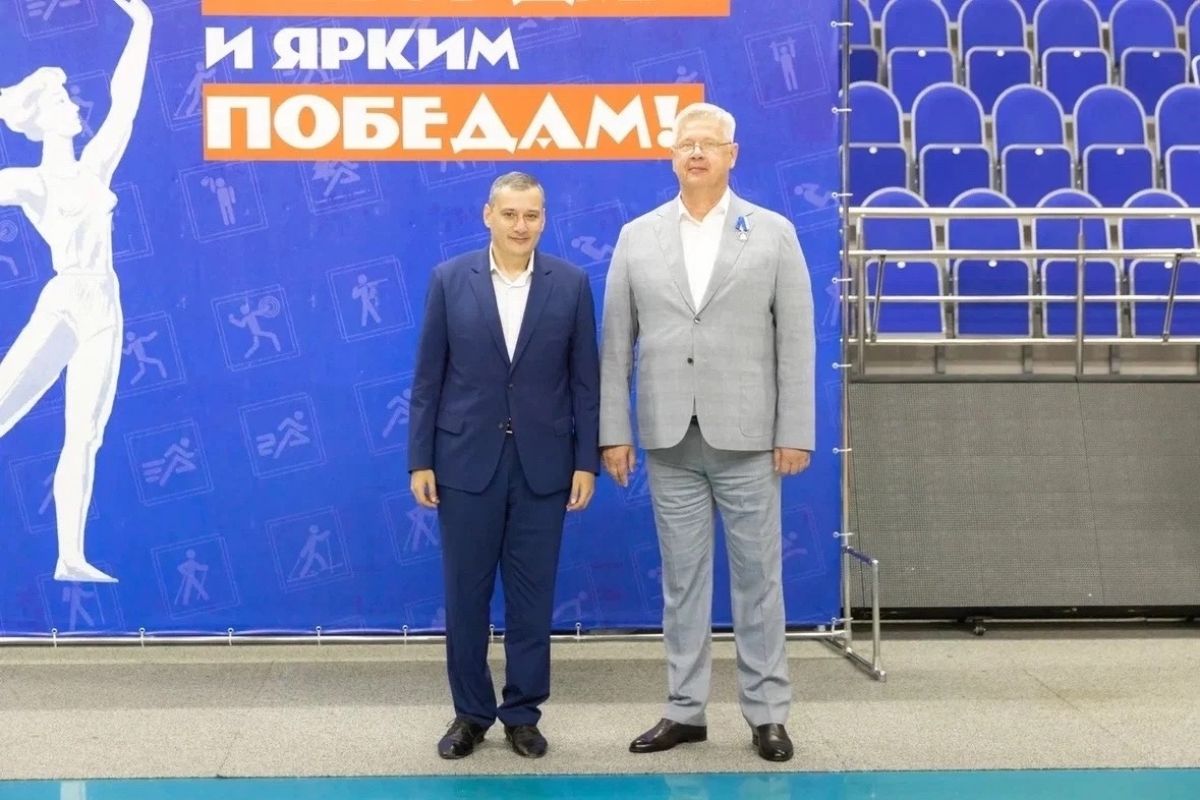 Партийца наградили медалью «За заслуги перед Курской областью»
