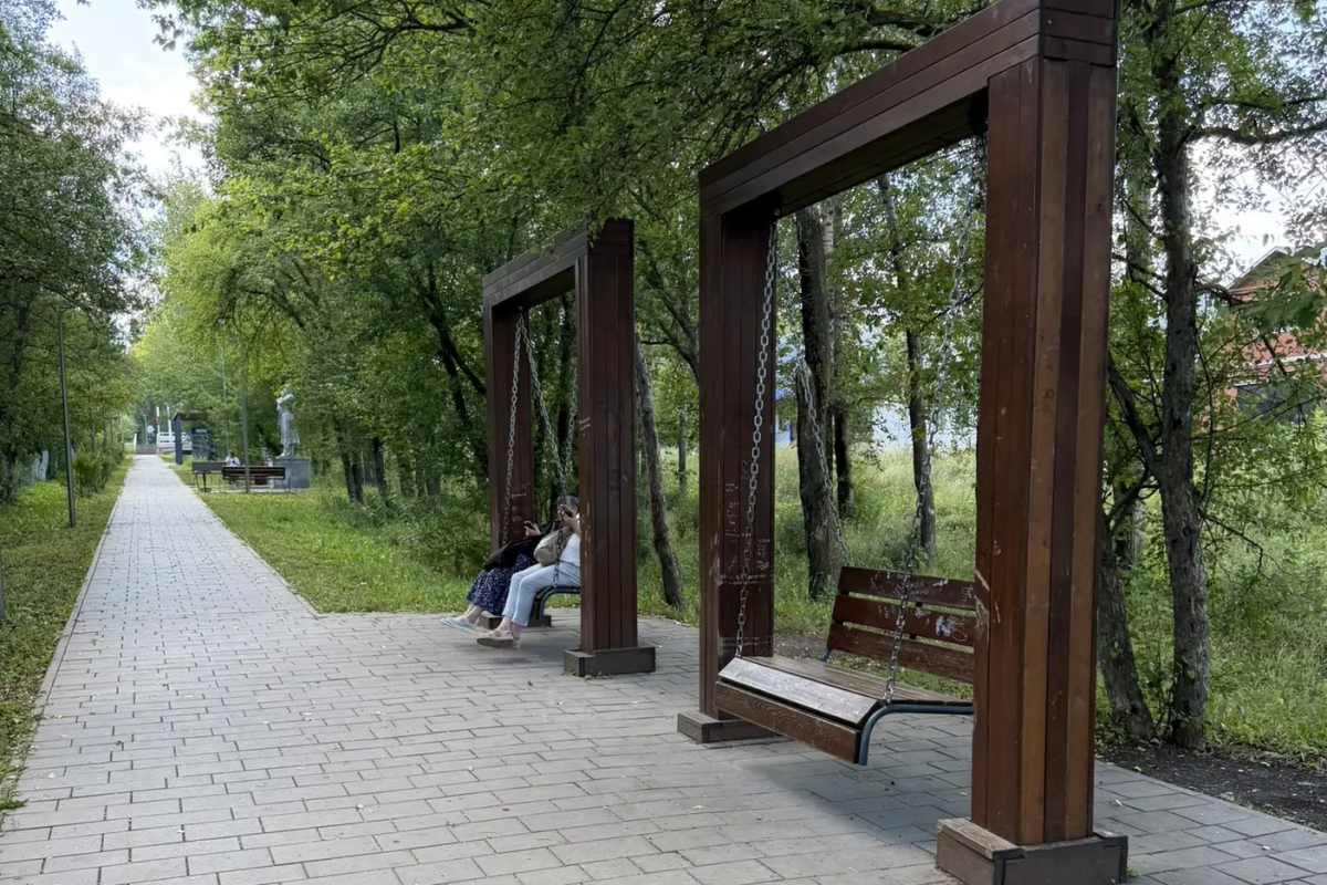 В городе Белебей проверили благоустройство Литературного сквера