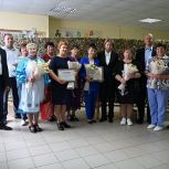 На встрече в Вавожском районе отметили вклад волонтёров в поддержку участников СВО