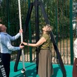 Депутаты и активисты «Единой России» проверили безопасность общественных пространств в ХМАО и ЯНАО