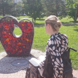 Наталья Каптелинина и  активисты штаба общественной поддержки «Единой России» провели мониторинг парка 400-летия Красноярска