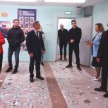 «Родительская приемка»: депутаты «Единой России» и родители проверили готовность лицея № 1 к новому учебному году