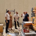 Партийный десант «Единой России» проверил ход капитального ремонта гимназии №1 в Махачкале