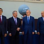 Сотрудники компании «Мостострой-11» получили поздравления с Днем строителя