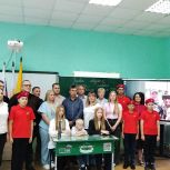 В посёлке Кировской области по партпроекту «Новая школа» открыли Парту Героя в память об участниках СВО