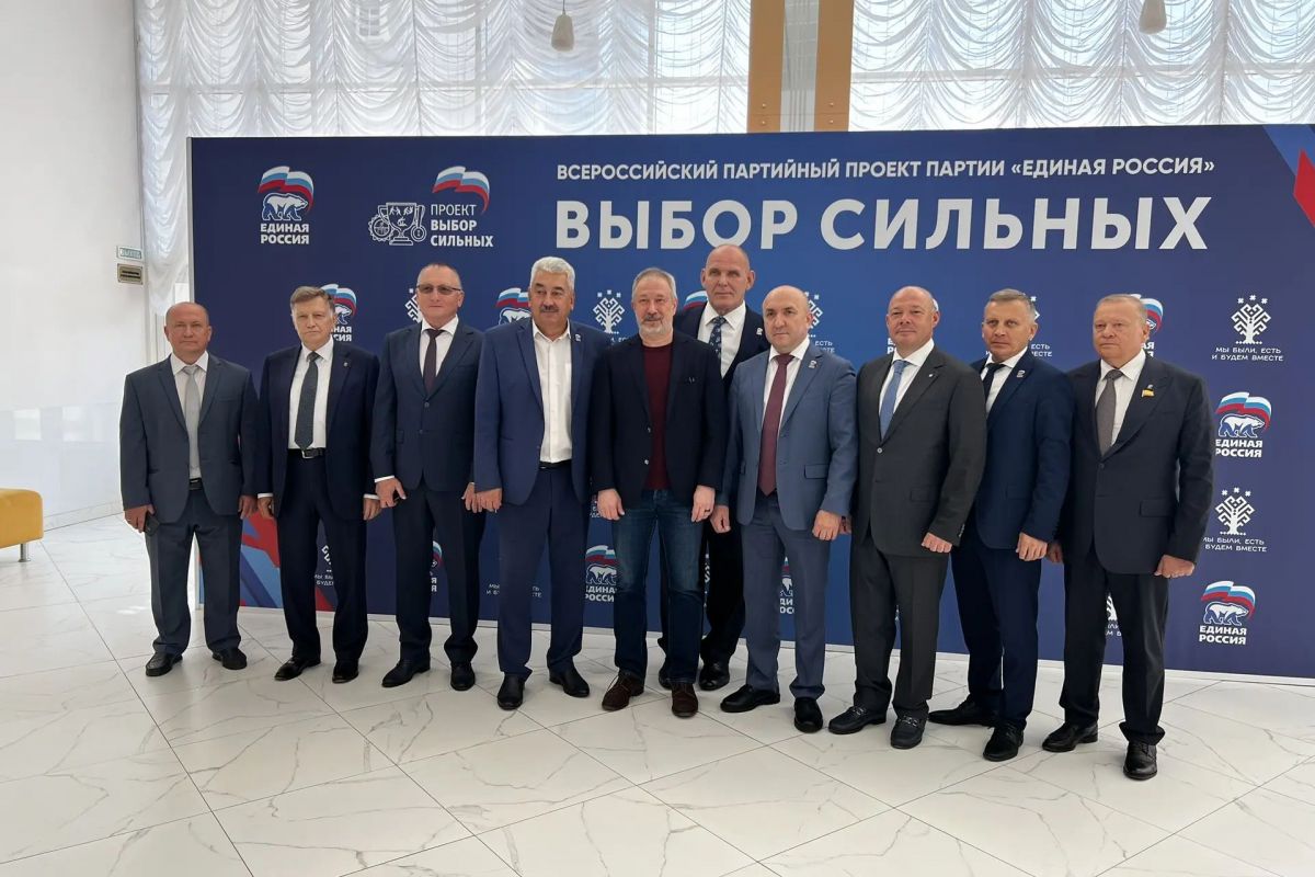 «Выбор сильных» в действии: сенатор РФ, Герой России, трехкратный Олимпийский чемпион Александр Карелин - с рабочим визитом в Чувашии