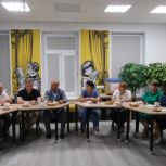 Члены партии «Единая Россия» пообщались с коллективом красноярской больницы и общественниками