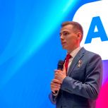 Владислав Головин: Рост доходов учителей без повышения нагрузки — цель «Единой России»