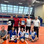 На неделе инклюзивного спорта ветераны СВО в Саратове сыграли в волейбол