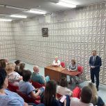 Депутат Госдумы Алексей Волоцков провел встречу с коллективом волгоградского Роддома № 4