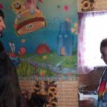 Владимир Ключников исполнил новогодние мечты детей из Нижнедевицкого района