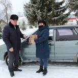 Единороссы Тамбовской области помогают медикам транспортом и средствами защиты