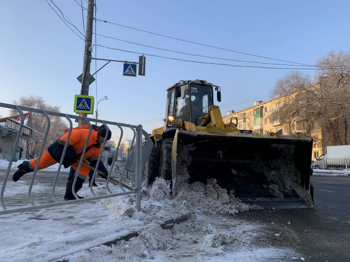 В Самаре с улицы Победы вывезли уже 1300 тонн снега