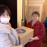 Сторонники партии доставили продуктовые наборы на дом нуждающимся