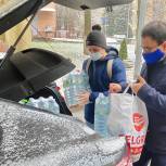 #СпасибоВрачам: Активисты Солнцева передали в больницу №17 более 100 литров питьевой воды