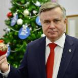 Виктор Казарин поздравил ямальцев с наступающим Новым годом