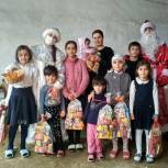 Многодетные семьи Сергокалинского района получили подарки в рамках акции «Новый год в каждый дом»