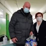 Доронин: каждый ребенок должен получить новогодний подарок