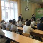 Студенты-медики, решившие работать в Балаковском районе, получат от Николая Панкова надбавку к стипендии