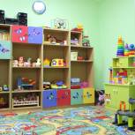 Дмитрий Медведев: Няням и воспитателям нужно обеспечить приоритет при получении мест в детских садах