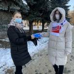На Брянщине чествуют одаренных детей, вручают паспорта и раздают праздничную атрибутику