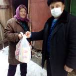 Нижнедевицкие единороссы обеспечили бензином волонтеров, которые доставляют продуктовые наборы пенсионерам