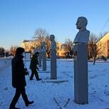 Почепские единороссы отдали дань памяти славным сыновьям Отечества
