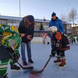 Хоккейный корт построили в Байкальске в рамках партпроекта «Народные инициативы»