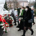 В Зернограде почтили память павших освободителей Родины