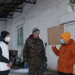 Волонтеры доставили корм приюту для собак в Горно-Алтайске
