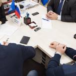 Борьба с коронавирусом, газификация, благоустройство: с какими проблемами жители регионов обращаются в приемные «Единой России»