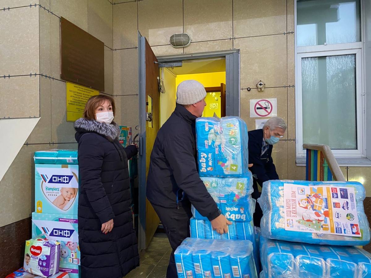 В Мурманский Дом ребенка передали средства ухода