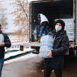 Волонтеры доставили в больницы Москвы восемь тонн бутилированной воды