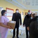 Депутаты Мичуринска передали в больницы две тысячи медицинских масок