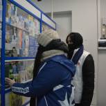 Оренбургские волонтеры продолжают доставку лекарств больным коронавирусом