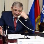 Руководитель фракции «Единой России» в парламенте Дагестана во время приема помог решить вопрос с обеспечением лекарством