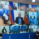 Владимир Путин поручит Кабмину проработать вопрос страхования персонала, обеспечивающего жизнедеятельность больниц