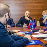 Депутаты обсудили с одинцовскими волонтерами работу в период пандемии
