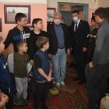 Сергей Сажин поздравил детей Новоусманского района с наступающим Новым годом