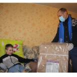 Мальчику из Горшеченского района в Новому году подарили шведскую стенку