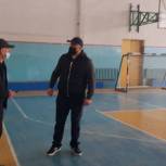 Раидин Гасанов проверил соблюдение санитарно-эпидемиологических норм в спортзалах школ Каспийска
