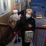 Одиноко проживающим пожилым жителям Тавайваама накрыли праздничные столы