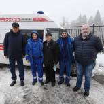 В амбулаторию поселка в Ленинградской области поступили две машины скорой помощи