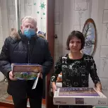 Единороссы принимают участие в благотворительной акции «Ёлке желаний»