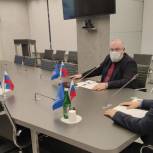 В сельское поселение Ленинградской области передадут два автомобиля скорой помощи