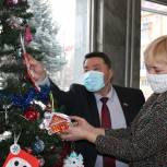 Депутаты-единороссы Йошкар-Олы исполнили новогодние пожелания детей