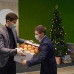 Юрий Мироненко поблагодарил волонтеров за помощь в период пандемии