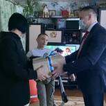 Руководитель волонтёрского центра партии  исполнил желание мальчика из Белых Берегов